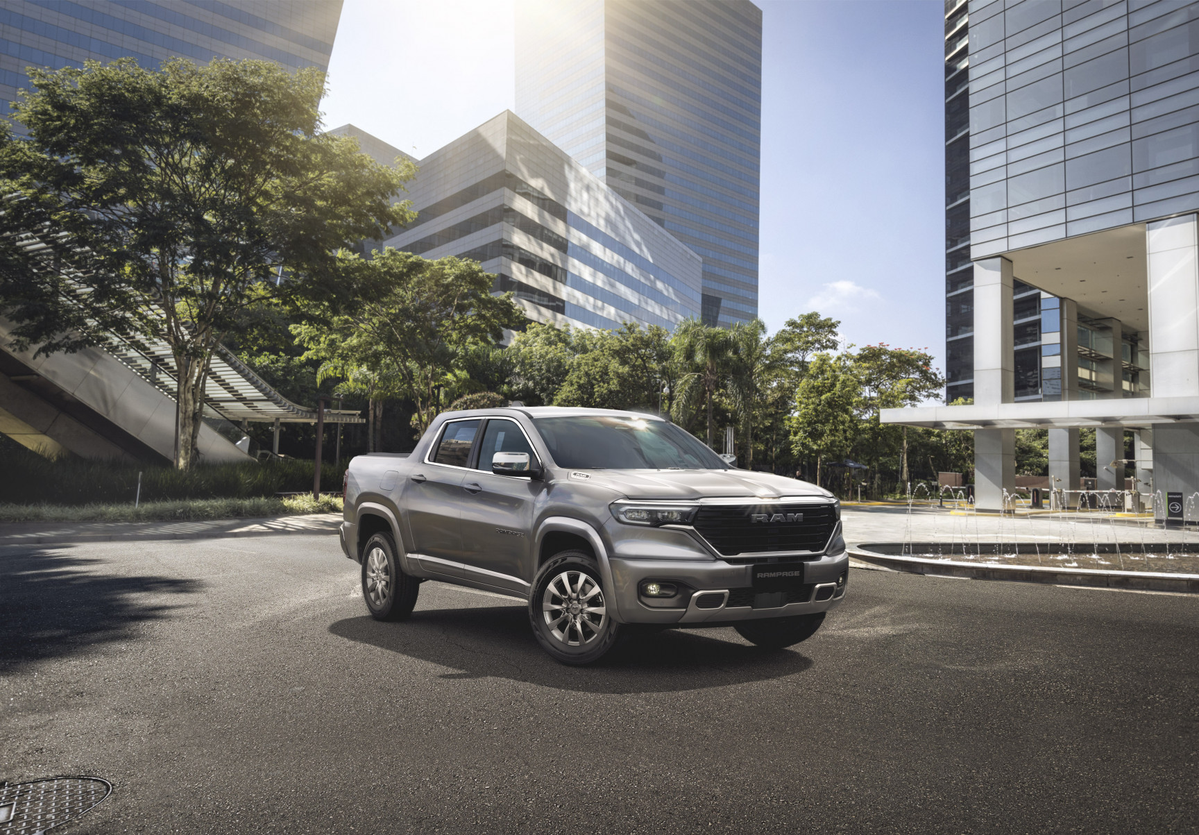 Linha 2026 da Rampage mantém as duas opções de motorização: 2.2 Turbodiesel e 2.0 Hurricane 4 Turbo Gasolina