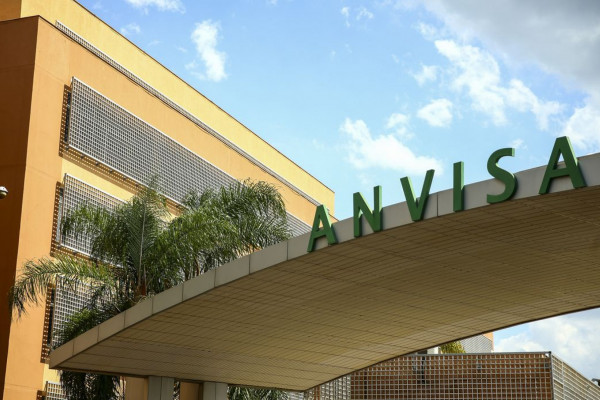 Anvisa aprova medicamento oral para tratar tumores cerebrais