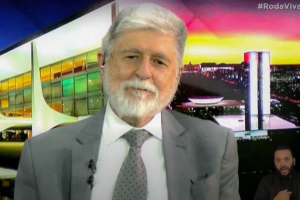 Amorim diz que diversificar comércio é a nova independência do país