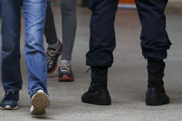 Tribunal de Contas suspende programa de escolas cívico-militares de MG
