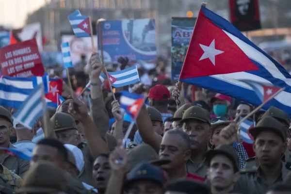 EUA querem isolar Cuba ao cancelar vistos médicos, diz analista