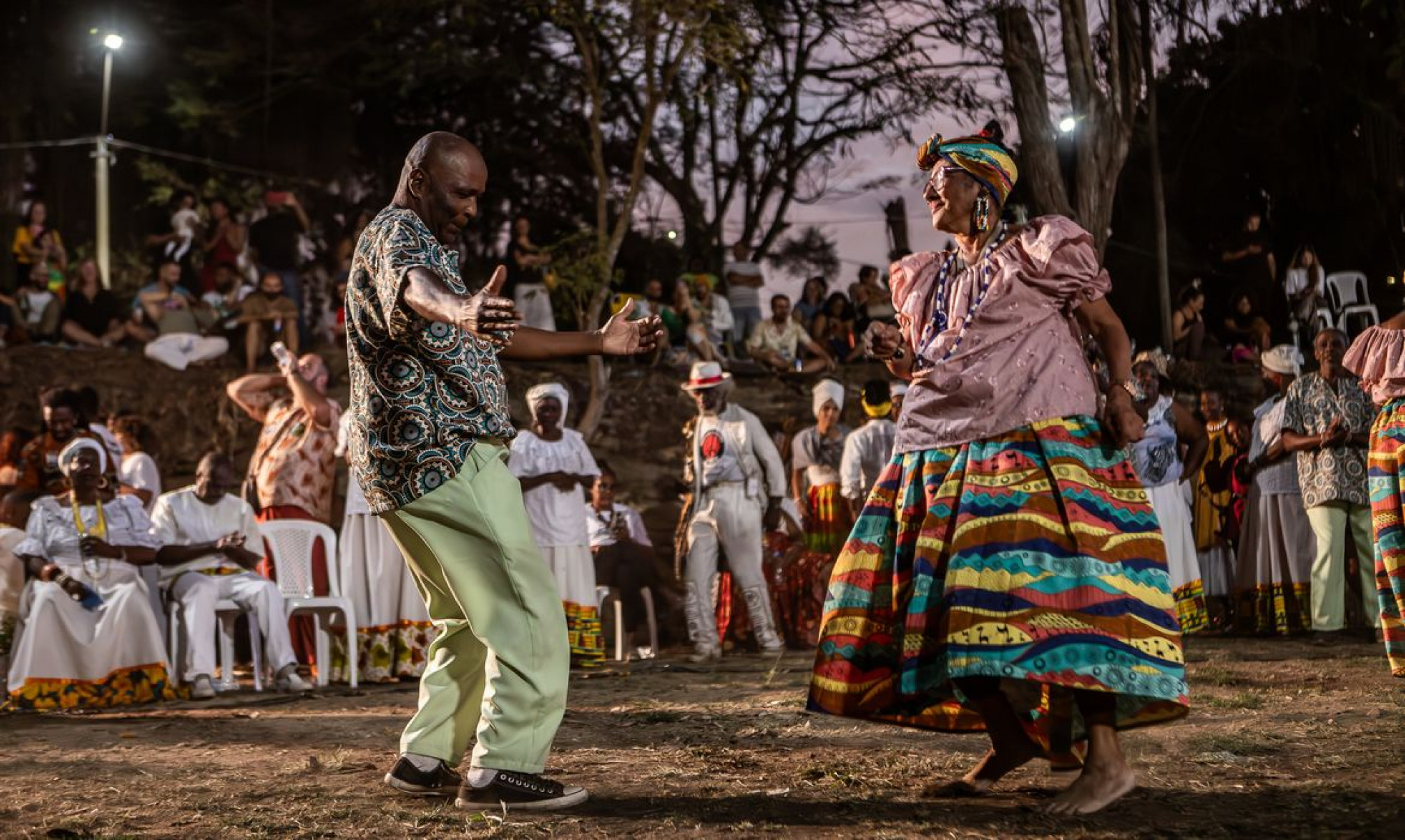 Encontro de Jongueiros transforma Praça Tiradentes em quilombo no Rio 