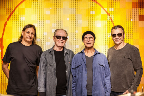 Comemorando 45 anos de carreira, a banda 14 BIS chega ao Theatro Pedro II dia 11 de setembro
