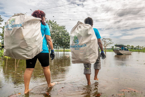 Brasil expressa preocupação com debate internacional sobre plásticos