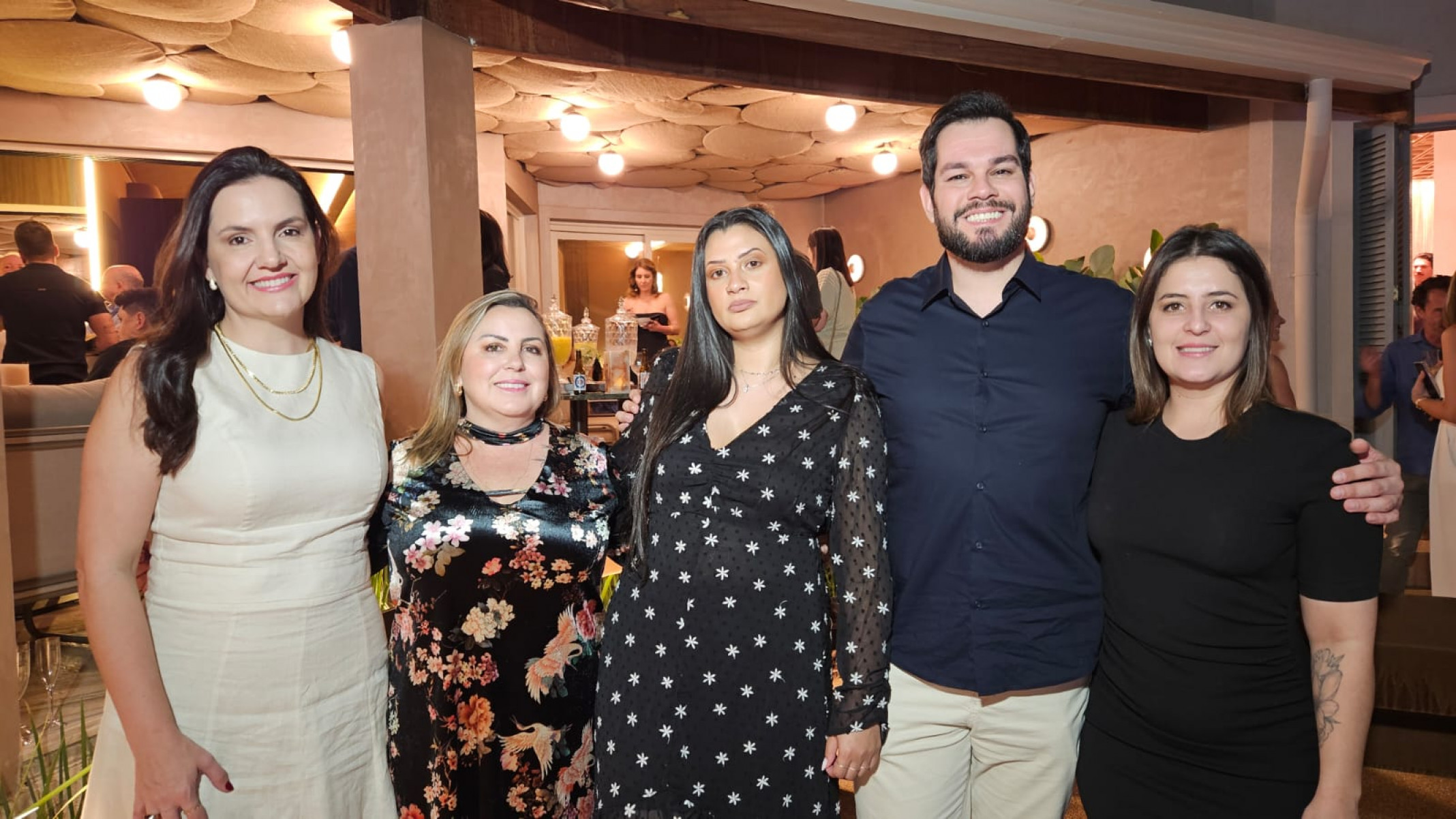 Grace Kelly Cano, Carolina Guirado, Fabiana Souza, Túlio Rodrigues e Luana Ribeiro
