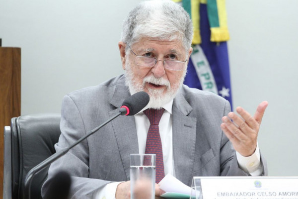 Estados Unidos não desejam negociar tarifas, afirma Celso Amorim