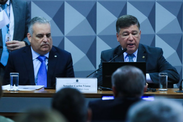Oposição elege presidente e relator da CPMI do INSS