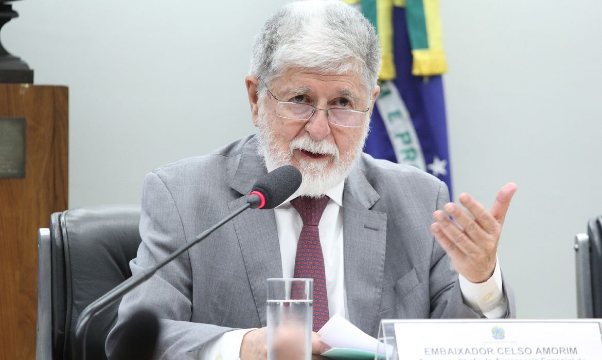 Estados Unidos não desejam negociar tarifas, afirma Celso Amorim