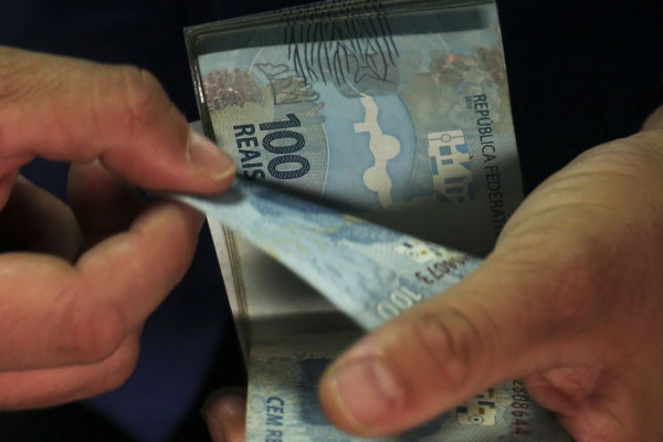Governo começa a transferir empréstimos antigos para app do consignado