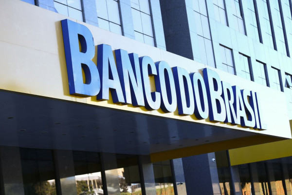 BB tomará providências judiciais após ataques bolsonaristas