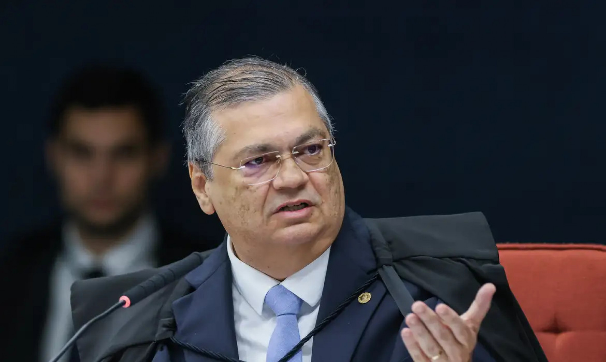 Dino manda PF investigar emendas parlamentares que somam R$ 694 mi