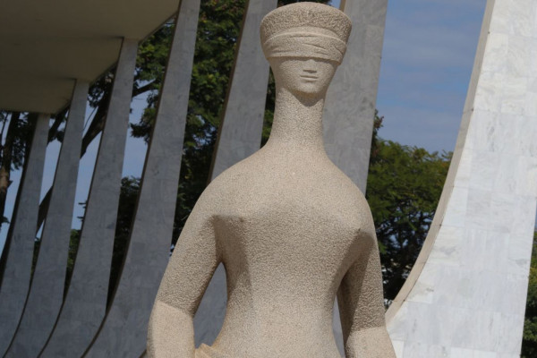 Desvios de emendas: STF marca para quinta interrogatório de deputados 