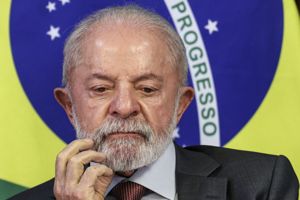 Lula critica atuação de Eduardo Bolsonaro nos EUA e defende cassação