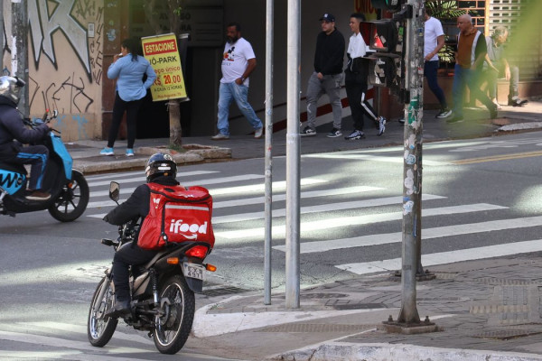 Ação no STF sobre pejotização não abrange trabalhadores de aplicativos