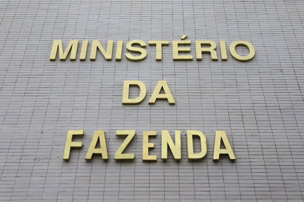 CMN ajusta regulamentação de crédito a empresas afetadas por tarifaço