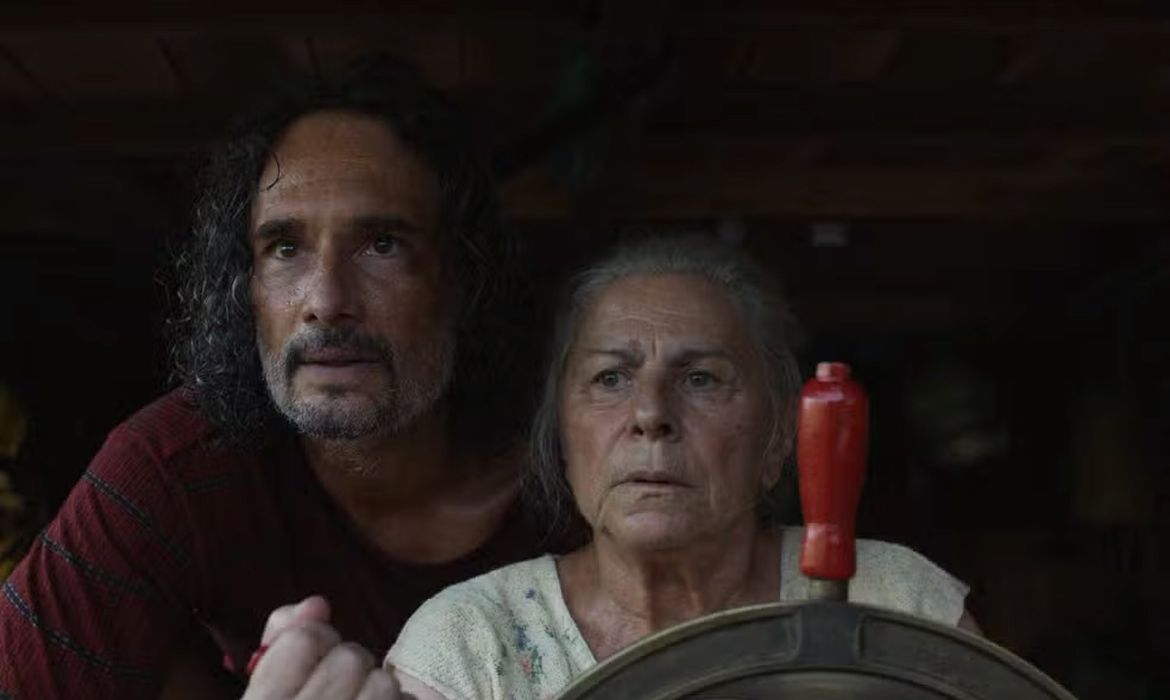 Filme O último azul, de Gabriel Mascaro, estreia em todo o Brasil