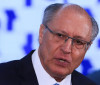 Falha em avião adia retorno de Alckmin ao Brasil