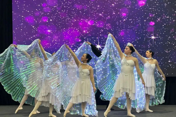 Deficiência visual e dança: Nos palcos, sinto que posso voar"