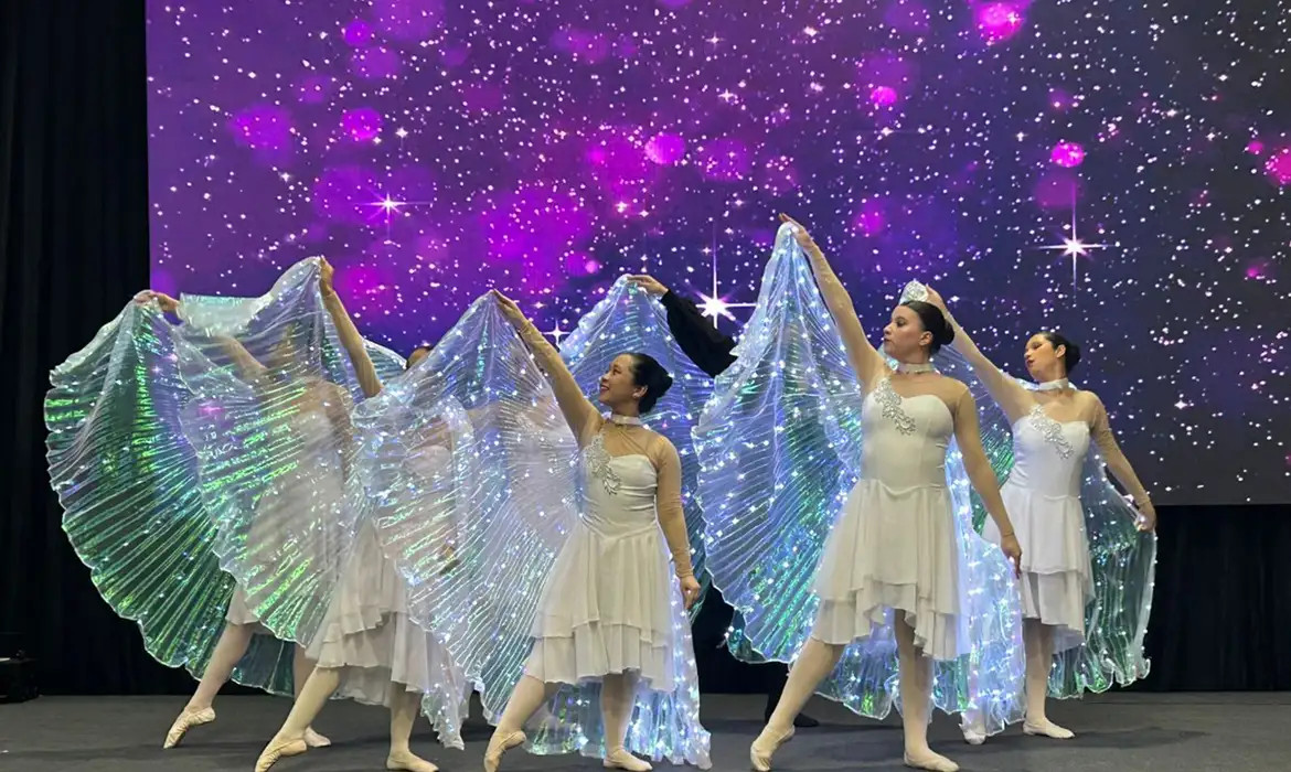 Deficiência visual e dança: Nos palcos, sinto que posso voar"