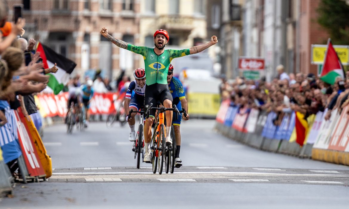 Lauro Chaman leva tricampeonato Mundial de Paraciclismo na Bélgica