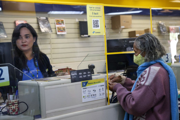 Pagamentos com cartão estão indisponíveis para serviços dos Correios