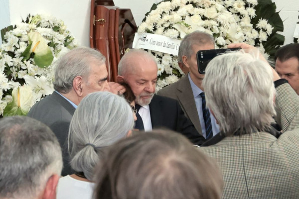 Mino Carta foi o maior jornalista brasileiro, diz Lula