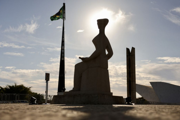 Ao vivo: acompanhe o 2° dia de julgamento de Bolsonaro no STF