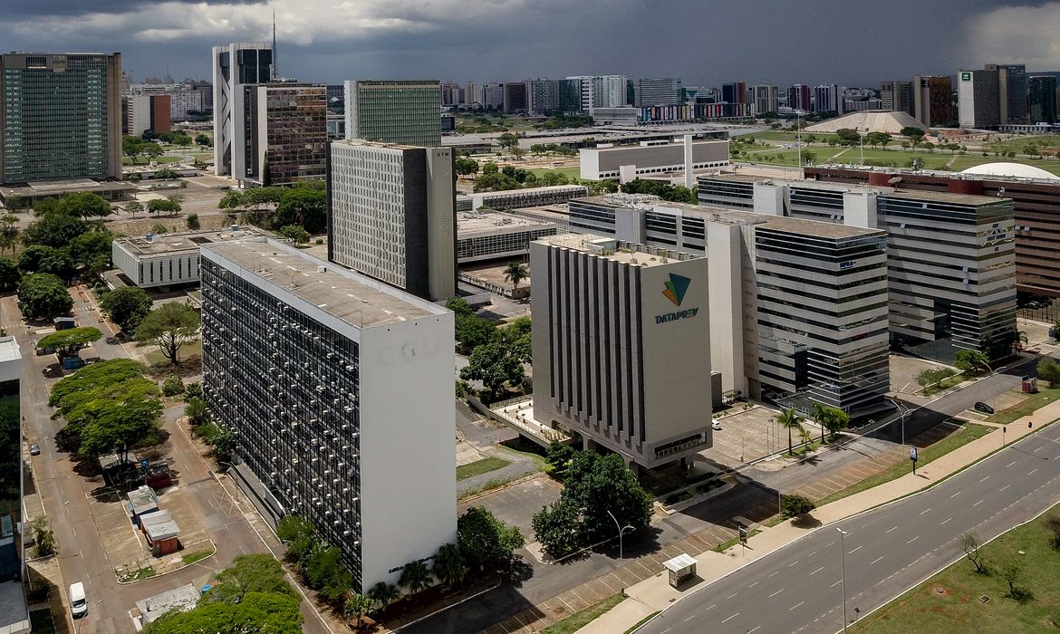 CGU abre 40 processos sobre descontos ilegais em pensões do INSS