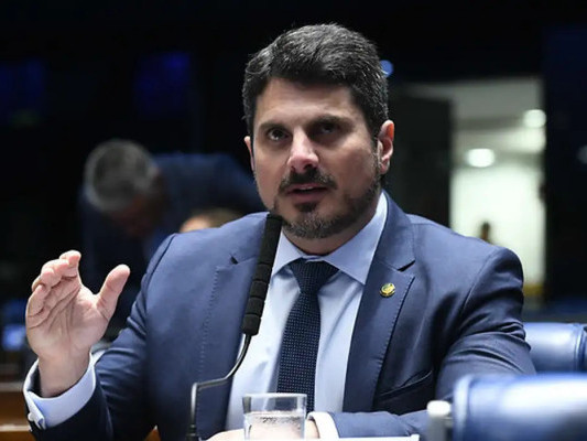 Senado oficializa afastamento de Marcos do Val por 115 dias