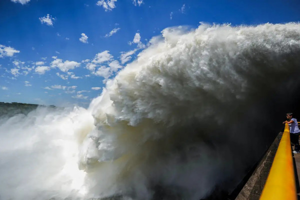 Hidrelétrica de Itaipu chega ao marco de 3,1 bilhões de MWh produzidos