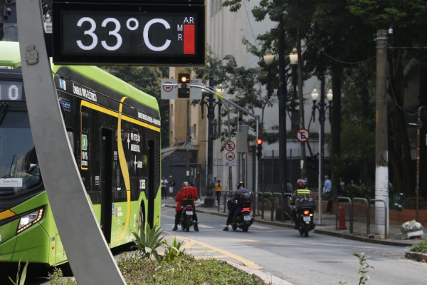 Defesa Civil paulista alerta 111 municípios para tempo seco