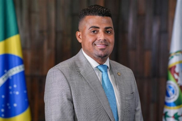 TRF-2 mantém prisão preventiva de ex-deputado TH Joias