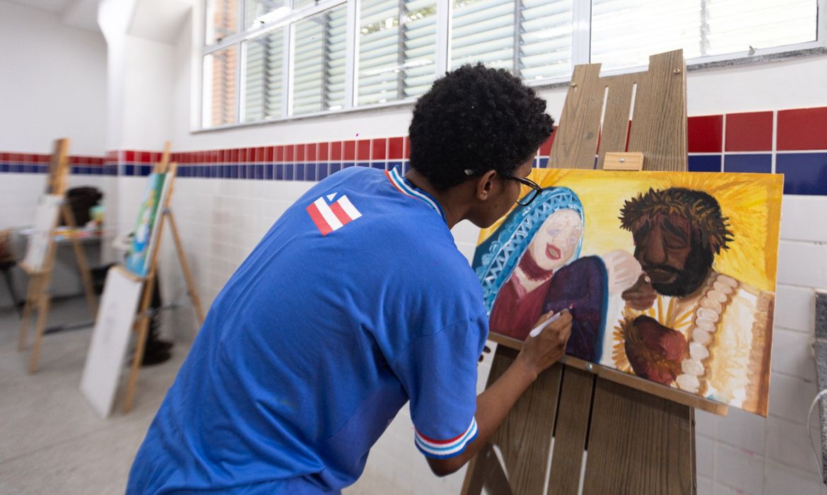 MinC e MEC lançam arte e cultura nas escolas de tempo integral