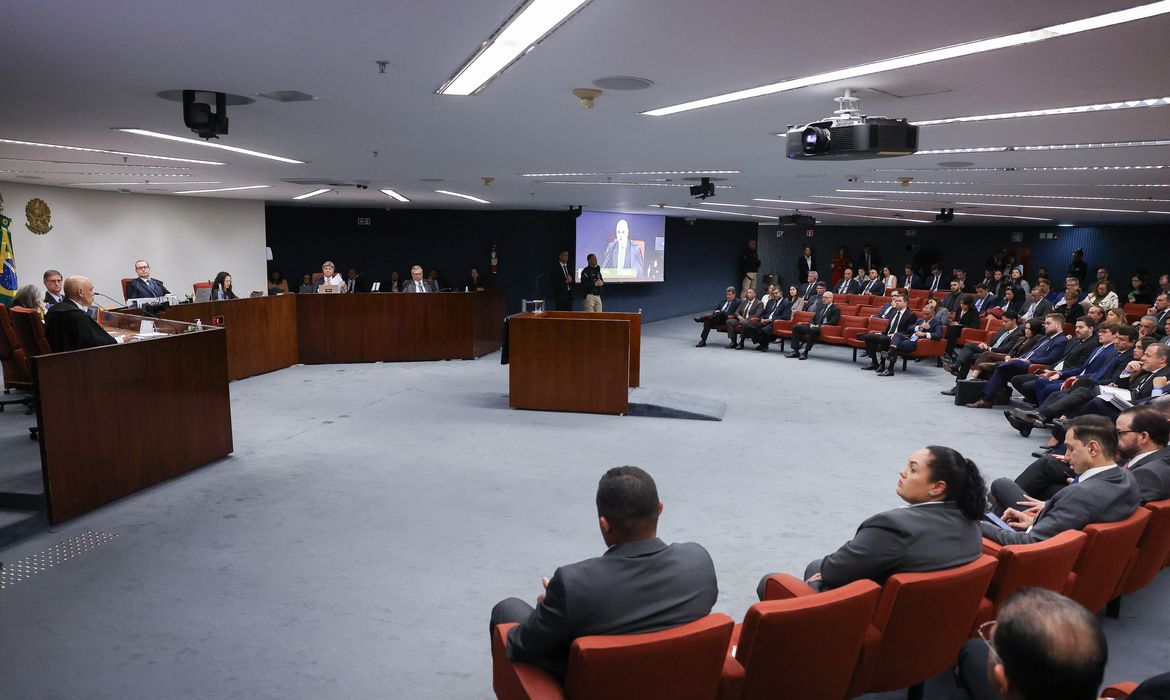 Anotações em agenda são início de execução do golpe, diz Moraes