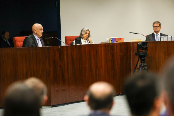 Moraes enumera 13 atos executórios para condenação de Bolsonaro