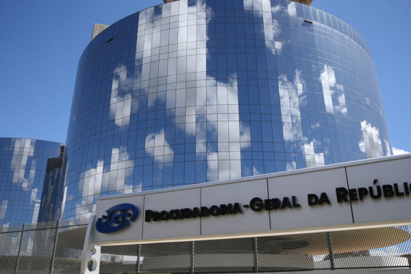 MPF pede suspensão de concurso da Marinha
