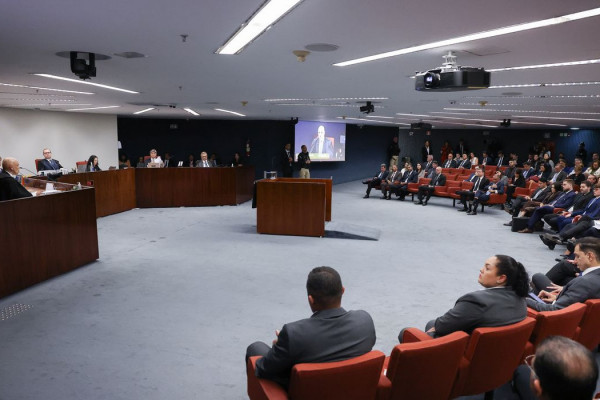 Anotações em agenda são início de execução do golpe, diz Moraes