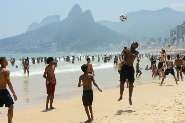 Chegada de uma frente fria não impede veranico no Rio de Janeiro