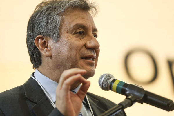 Evento mundial discute novas estratégias de combate à gripe aviária