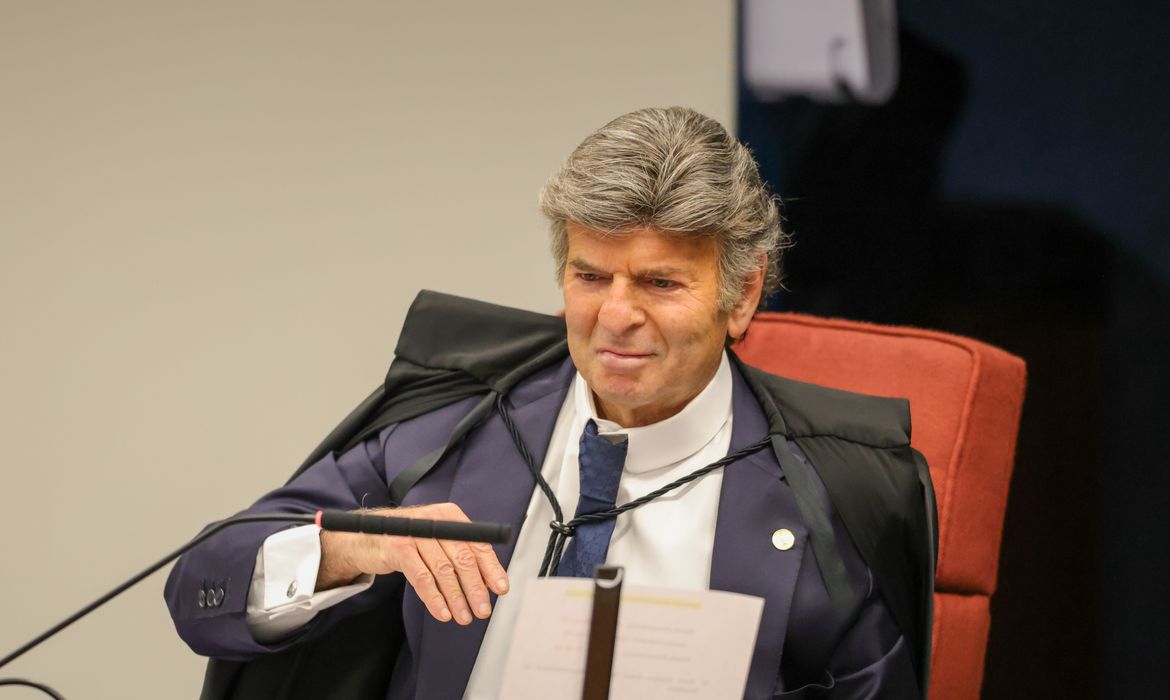 Fux cita incompetência do STF para julgar ação contra Bolsonaro 
