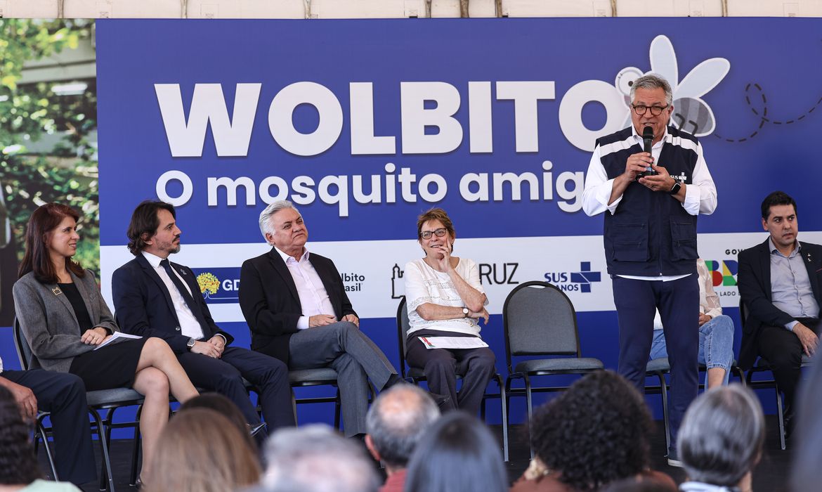 Brasília ganha biofábrica de mosquitos com tecnologia contra a dengue 