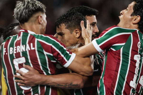 Fluminense derrota Bahia por 2 a 0 e avança na Copa do Brasil