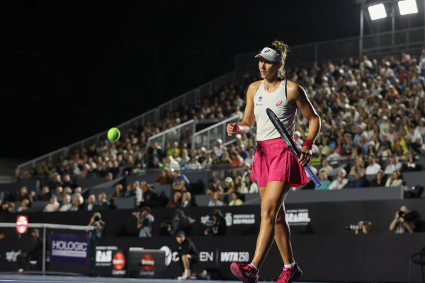 Bia Haddad vence confronto brasileiro nas oitavas do SP Open