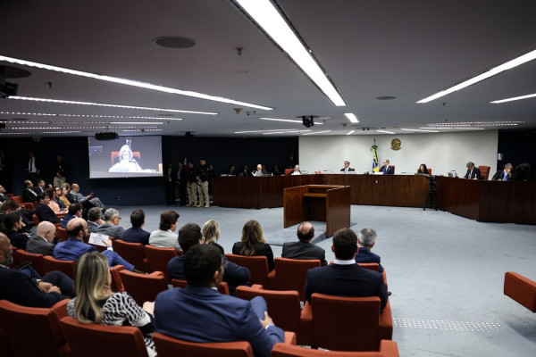 Condenação de Bolsonaro e aliados repercute na imprensa internacional