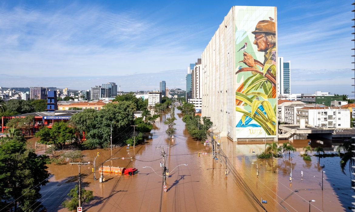 Pesquisa do IBGE vai medir impacto das enchentes no Rio Grande do Sul