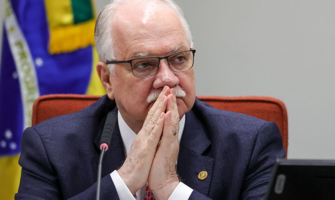 Filha de Fachin é alvo de agressões em universidade em Curitiba