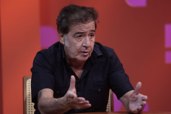 Nasi, vocalista do Ira!, fala sobre música e política no DR com Demori