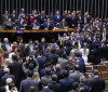 Câmara aprova urgência para projeto de anistia a golpistas