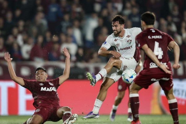 Fluminense sai em desvantagem diante do Lanús na Copa Sul-Americana
