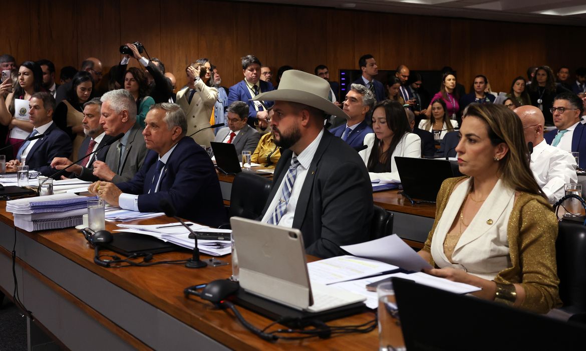 CPMI do INSS convida ministro da CGU, advogado-geral e diretor da PF 